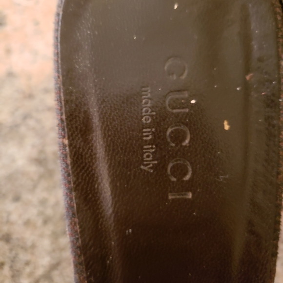Authentic Gucci slides - Picture 6 of 6